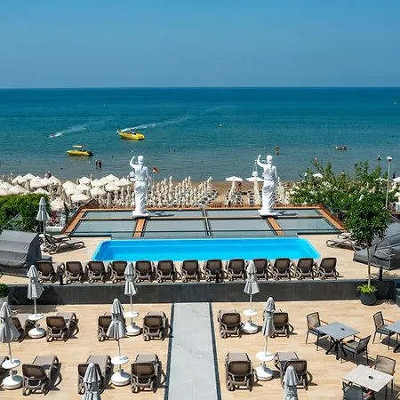 Golden Star Hotel Side