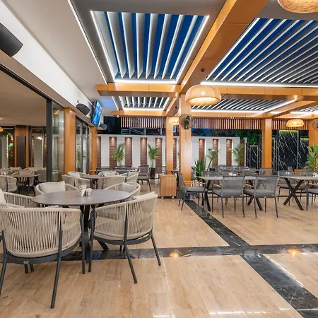 Golden Star Hotel