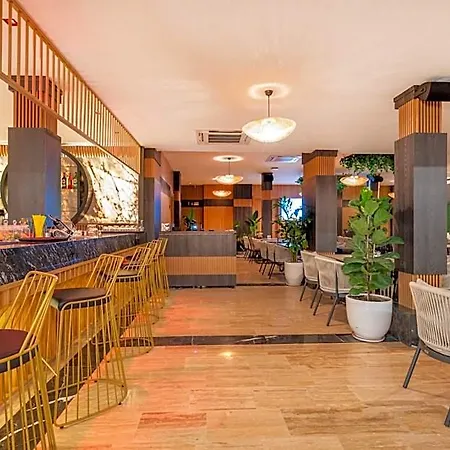 Simus Hotel 3*