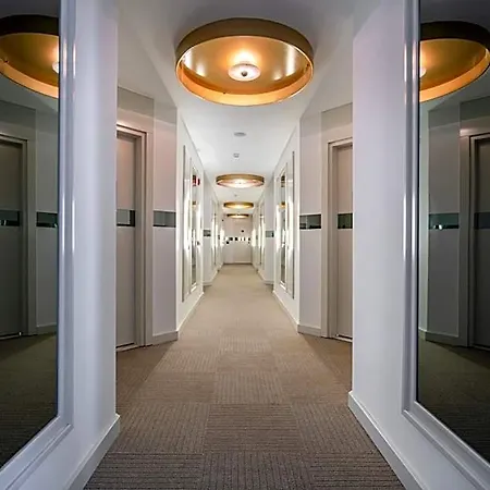 Hotel Simus