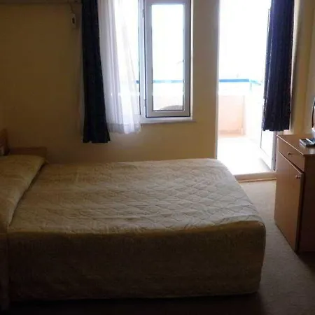 Hotel Simus 2*
